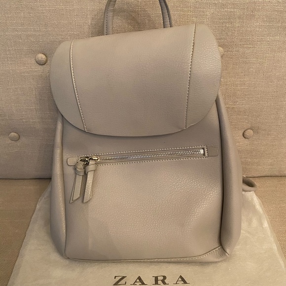 Zara backpack - Picture 1 of 4